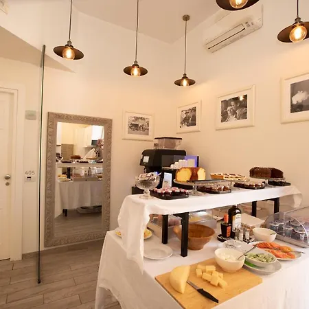 Relais Monti בית הארחה 4*